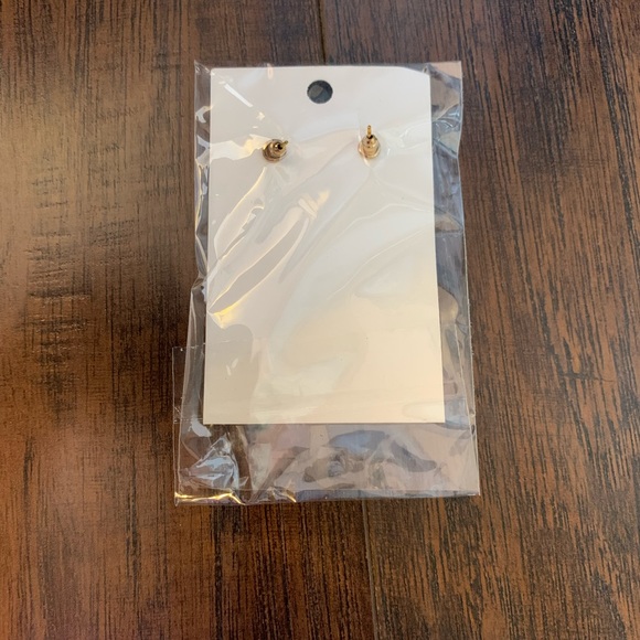 Earrings - Picture 2 of 2